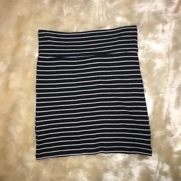 Skirt - Picture 2 of 2